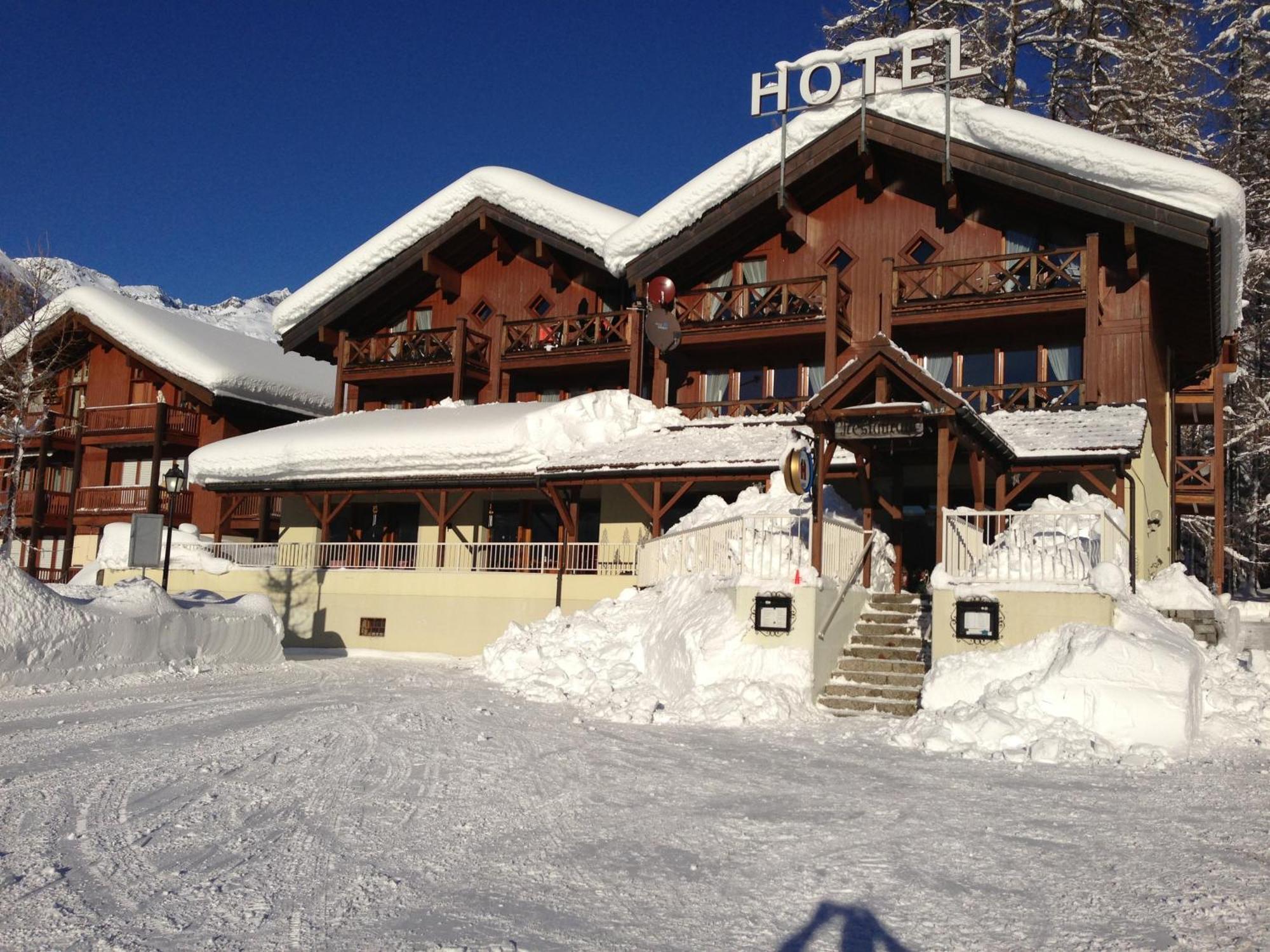 Hotel Alpenhof Обервальд Экстерьер фото