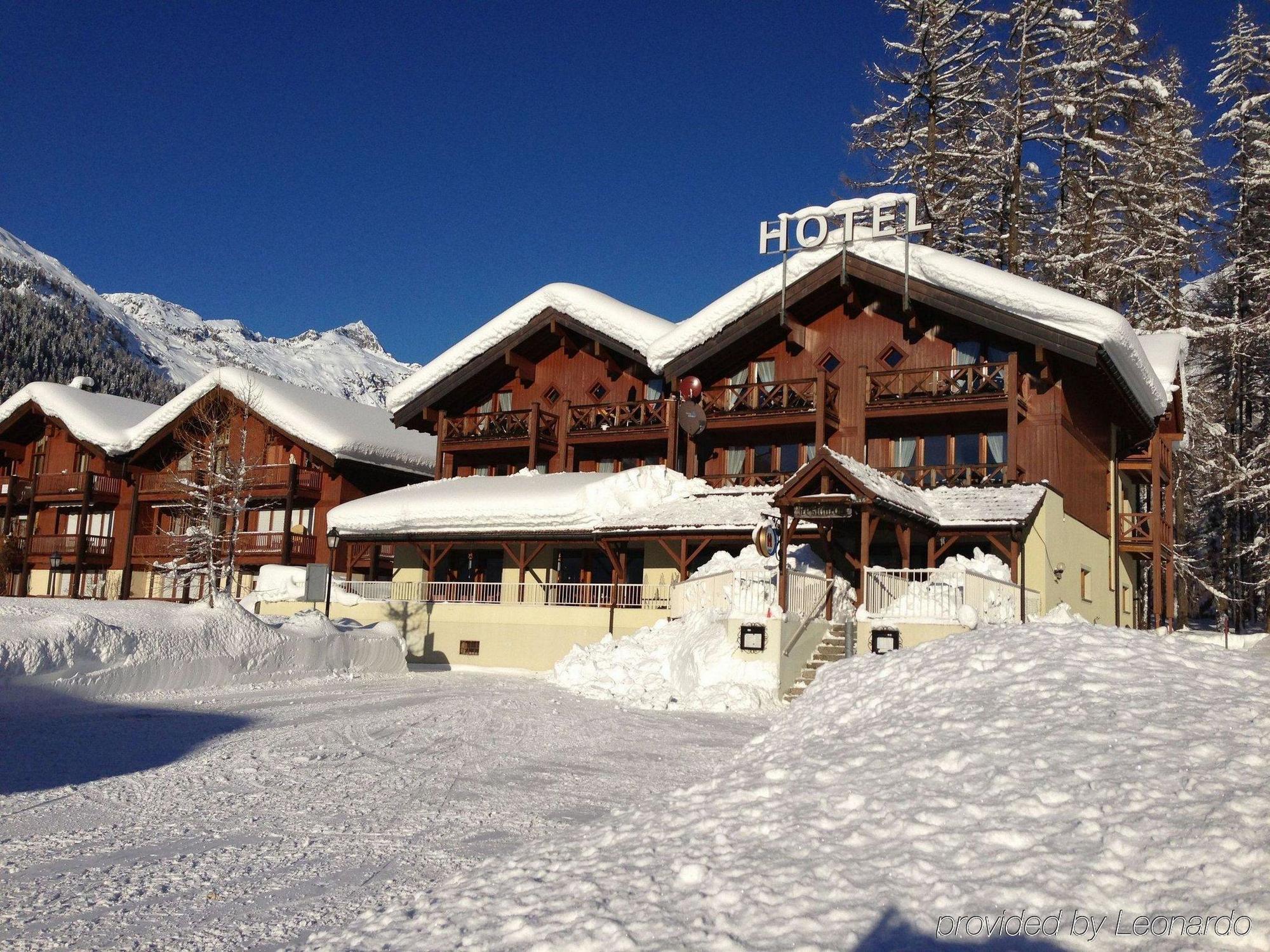 Hotel Alpenhof Обервальд Экстерьер фото